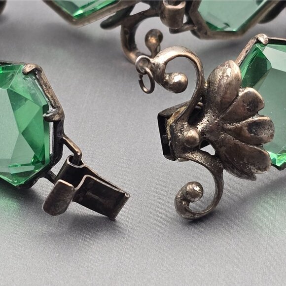 Art Nouveau Sterling Silver Demi-Parure Green Glass Floral Bracelet Earrings - Picture 5 of 16